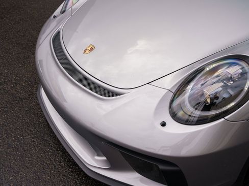 Used 2018 Porsche 911 GT3 image 12