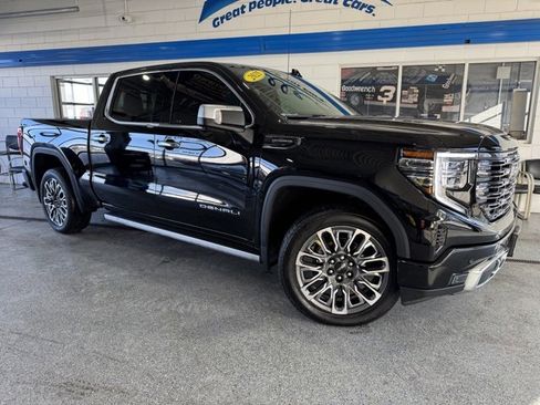 Used 2025 GMC Sierra 1500 Denali Ultimate image 2