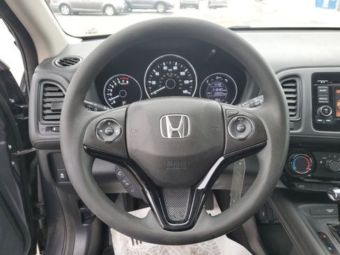 Used 2018 Honda HR-V LX image 13