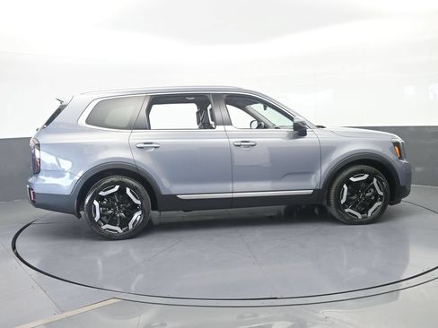 Used 2024 Kia Telluride EX AWD/4WD image 7