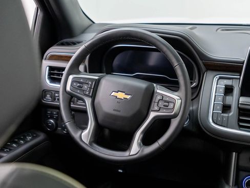 Used 2023 Chevrolet Tahoe Premier AWD/4WD image 10