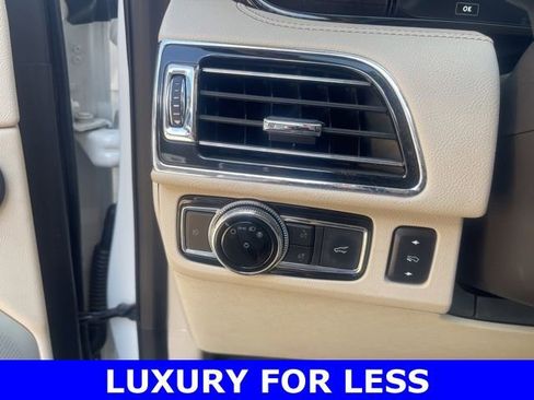 Used 2020 Lincoln Navigator L Reserve w/ Luxury Package image 22