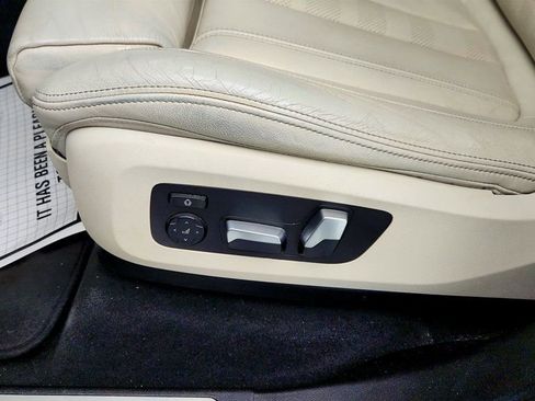 Used 2021 BMW X5 xDrive40i w/ M Sport Package image 12