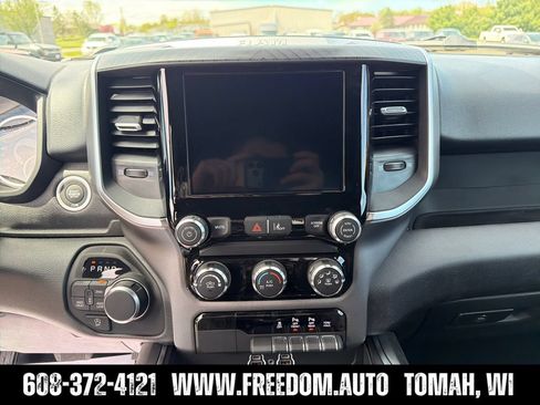 New 2026 RAM 1500 Express AWD/4WD image 18