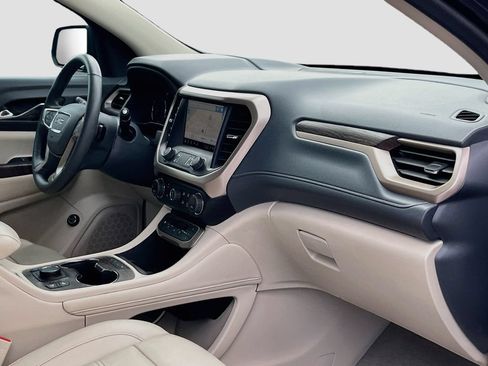 Used 2023 GMC Acadia Denali w/ Denali Ultimate Package FWD image 32