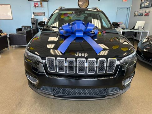 Used 2021 Jeep Cherokee Latitude Lux w/ Sun & Sound Group image 3