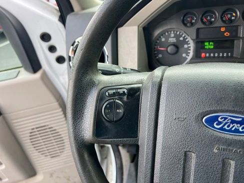 Used 2010 Ford F350 4x4 SuperCab Super Duty image 16
