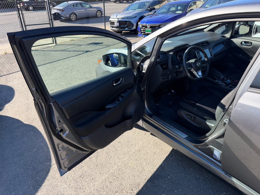 Used 2024 Nissan Leaf SV Plus FWD image 9