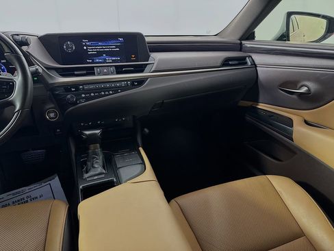 Used 2020 Lexus ES 350 w/ Premium Package image 27