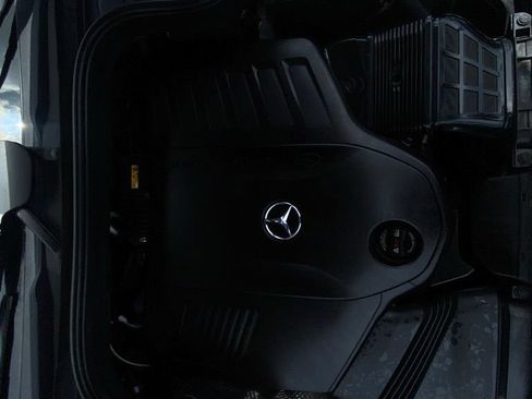 Used 2024 Mercedes-Benz GLS 450 4MATIC image 31