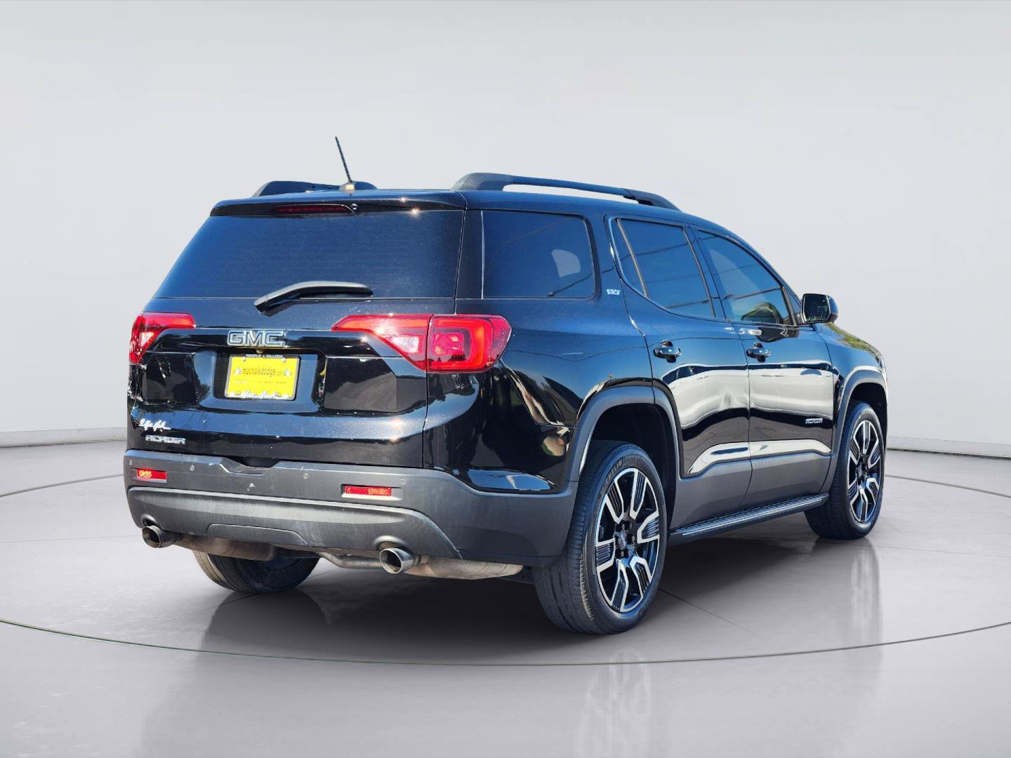Used 2019 GMC Acadia SLT w/ Black Edition FWD image 5