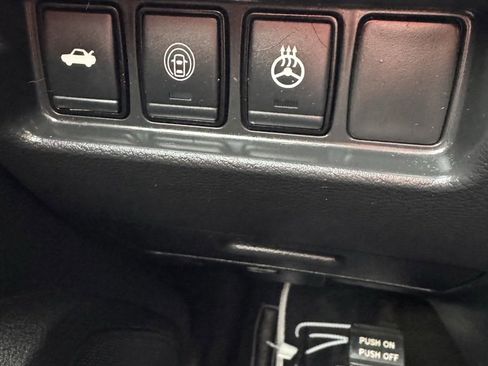 Used 2021 Nissan Maxima SR w/ Sport Mat Group image 28