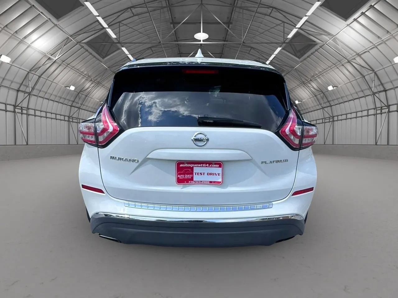 Used 2017 Nissan Murano Platinum w/ Platinum Technology Package FWD image 3