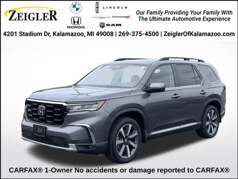 Used 2025 Honda Pilot Touring image 1