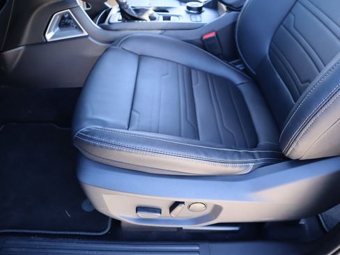 New 2025 Ford Ranger Lariat w/ FX4 Off-Road Package image 12