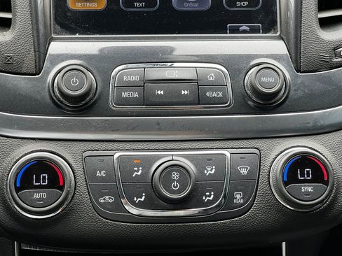 Used 2018 Chevrolet Impala LT w/ LT Leather Package FWD image 18