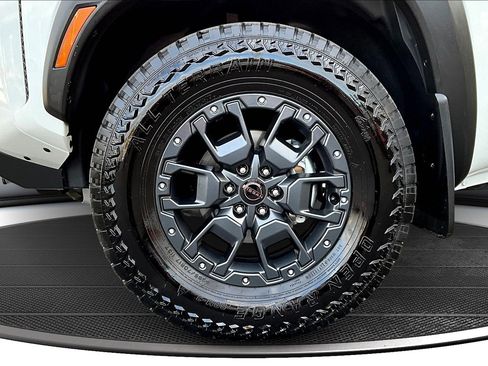 Used 2023 Nissan Frontier PRO-4X w/ Pro-4X Premium Package image 34