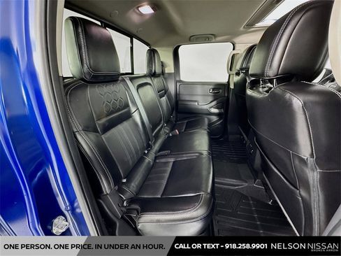 Used 2024 Nissan Frontier SL w/ Technology Package image 27