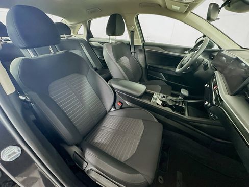 Used 2025 Kia K5 LXS image 28