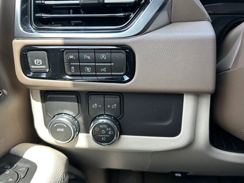 New 2026 GMC Yukon Denali RWD image 53