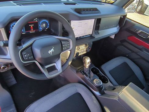 New 2025 Ford Bronco 2-Door w/ Sasquatch Package image 15