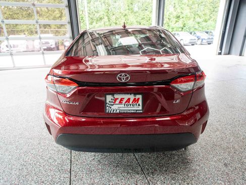 Used 2025 Toyota Corolla LE FWD image 3