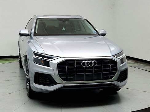 Used 2019 Audi Q8 Premium Plus w/ Premium Plus AWD/4WD image 2