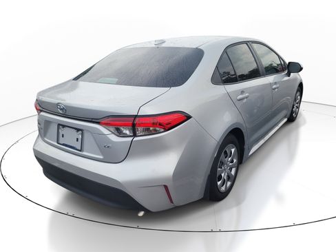 Used 2026 Toyota Corolla LE FWD image 7