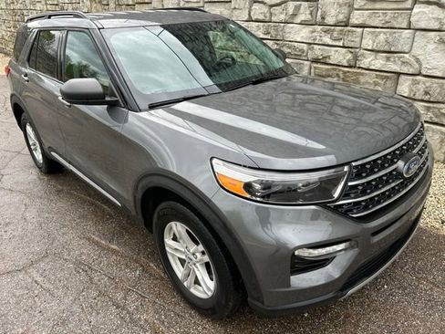 Used 2023 Ford Explorer XLT w/ Equipment Group 202A AWD/4WD image 7