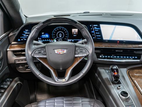 Used 2023 Cadillac Escalade Sport Platinum w/ LPO, ONYX Package image 12