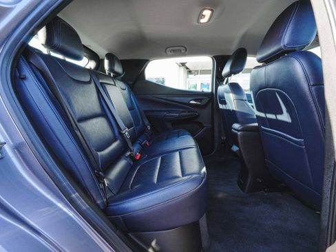 Used 2022 Chevrolet Bolt EUV LT w/ Convenience Package image 34