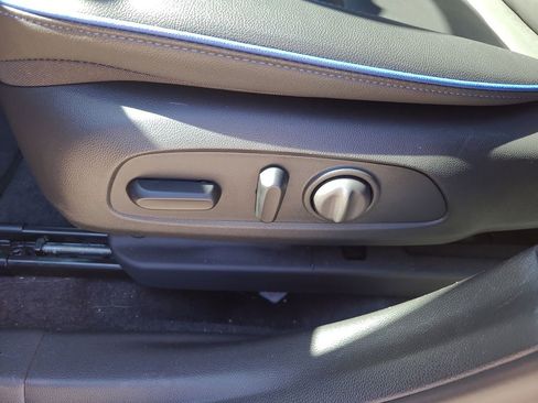 Used 2024 Buick Envista Sport Touring w/ Convenience I Package image 19