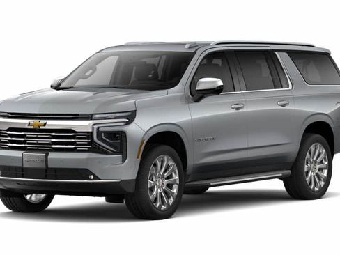 New 2025 Chevrolet Suburban Premier image 18