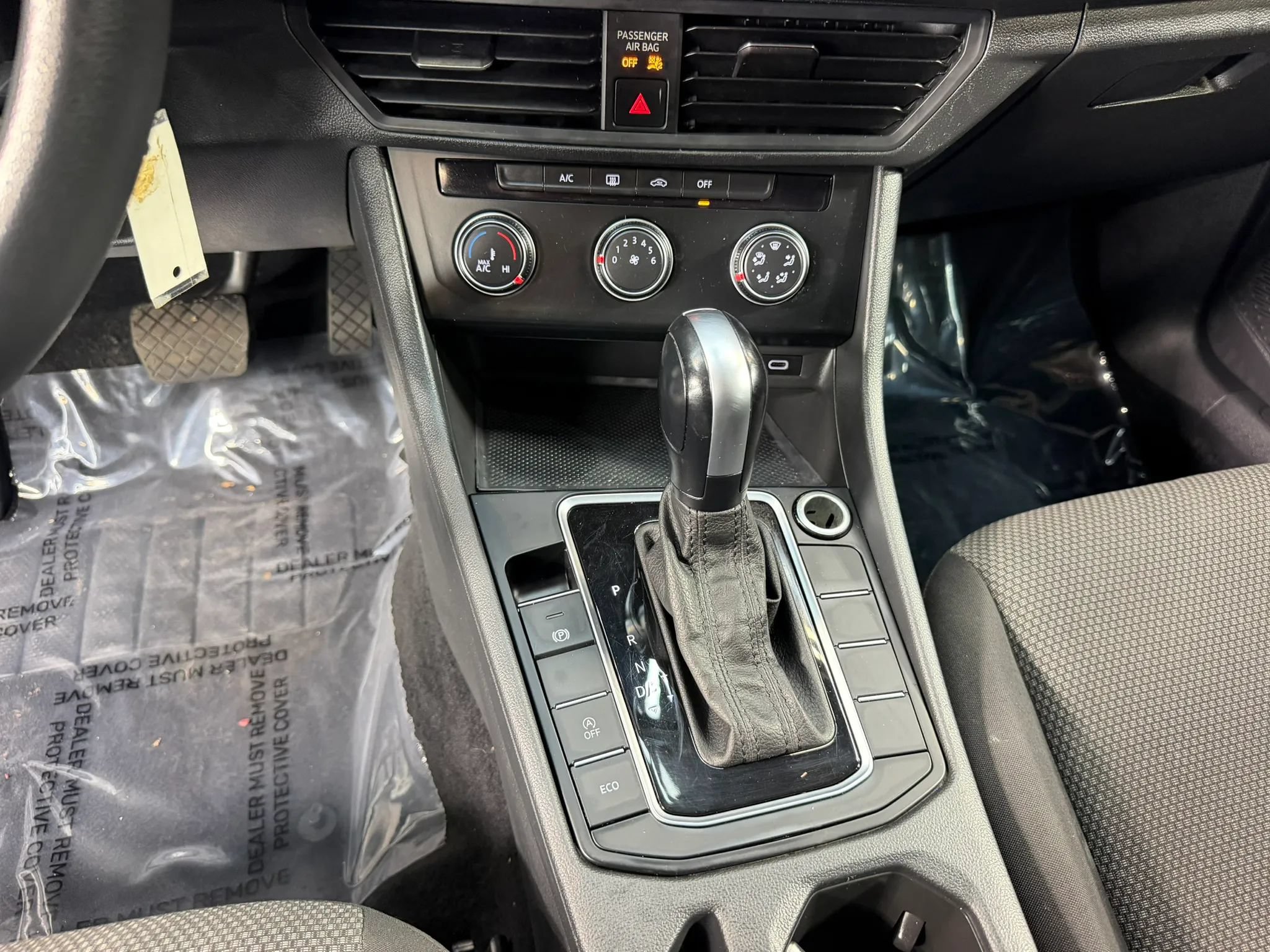 Used 2021 Volkswagen Jetta SE FWD image 24