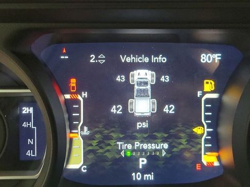 New 2025 Jeep Gladiator Sport image 13