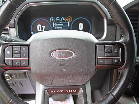 Used 2018 Ford F150 Lariat w/ Equipment Group 502A Luxury RWD image 31