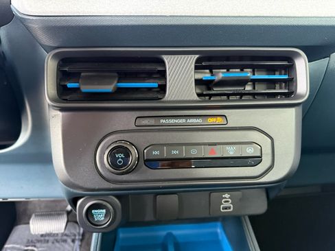 Used 2025 Ford Maverick XLT w/ 4K Tow Package AWD/4WD image 13