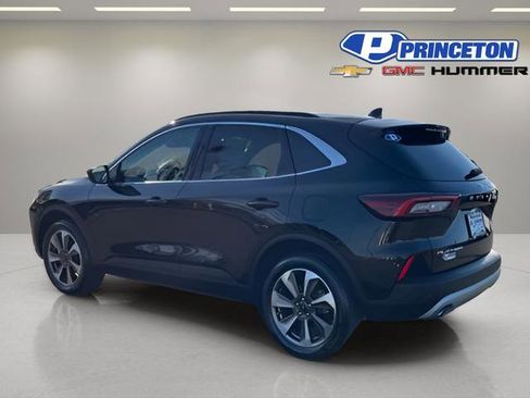 Used 2025 Ford Escape Platinum image 5