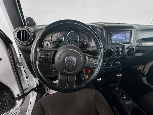 Used 2014 Jeep Wrangler Sport w/ Quick Order Package 24S AWD/4WD image 10