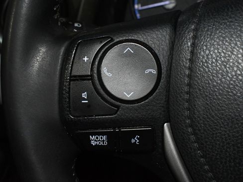 Used 2018 Toyota RAV4 XLE image 27