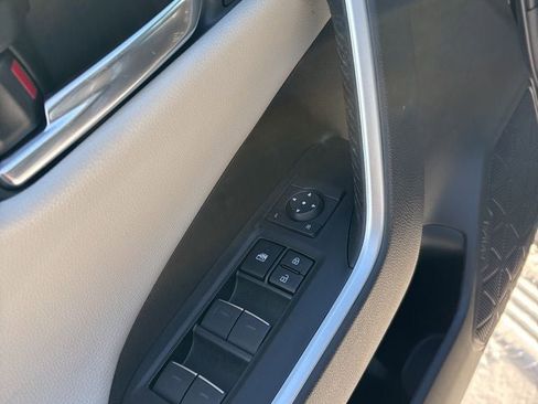 Used 2023 Toyota RAV4 Limited image 12