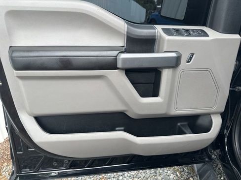 Used 2018 Ford F150 XLT RWD image 12