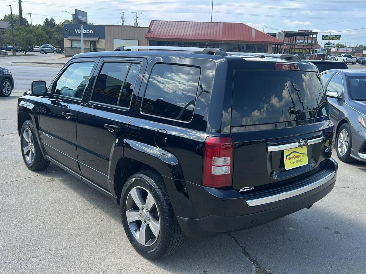 Used 2017 Jeep Patriot High Altitude FWD image 5