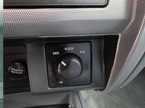 Used 2006 Dodge Dakota SLT AWD/4WD image 11