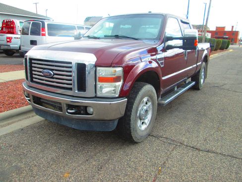 Used 2010 Ford F250 XLT image 3