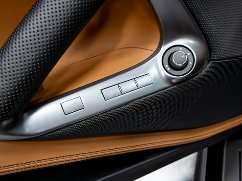 Used 2020 Ferrari 812 Superfast RWD image 56