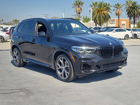Used 2023 BMW X5 xDrive40i w/ M Sport Package AWD/4WD image 4