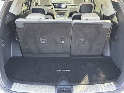 Used 2024 Hyundai Palisade Calligraphy image 27