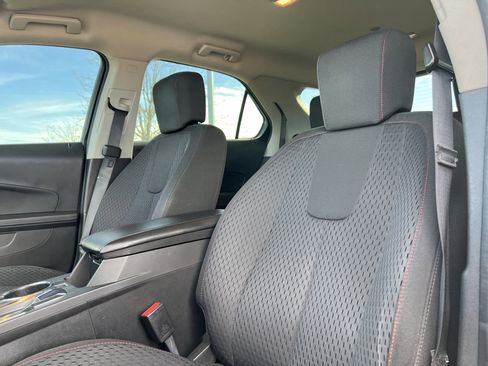 Used 2013 Chevrolet Equinox LS image 23