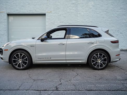 Used 2021 Porsche Cayenne Turbo S AWD/4WD image 9